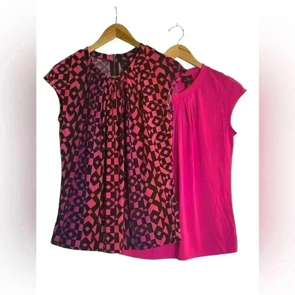 Worthington Set of 2 Sleeveless Blouses Size Medium Back Zip Office Career - Picture 1 of 13